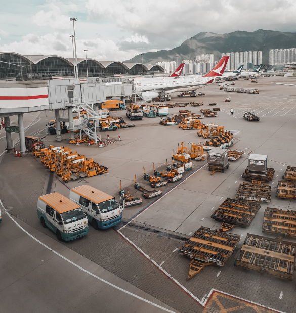 Autonomous vehicles throughout airport localizing with GPR